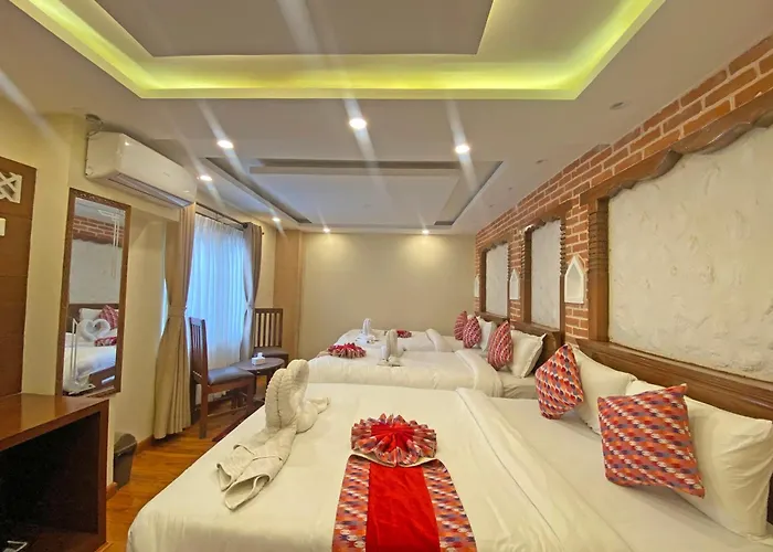 Malati Hotel *